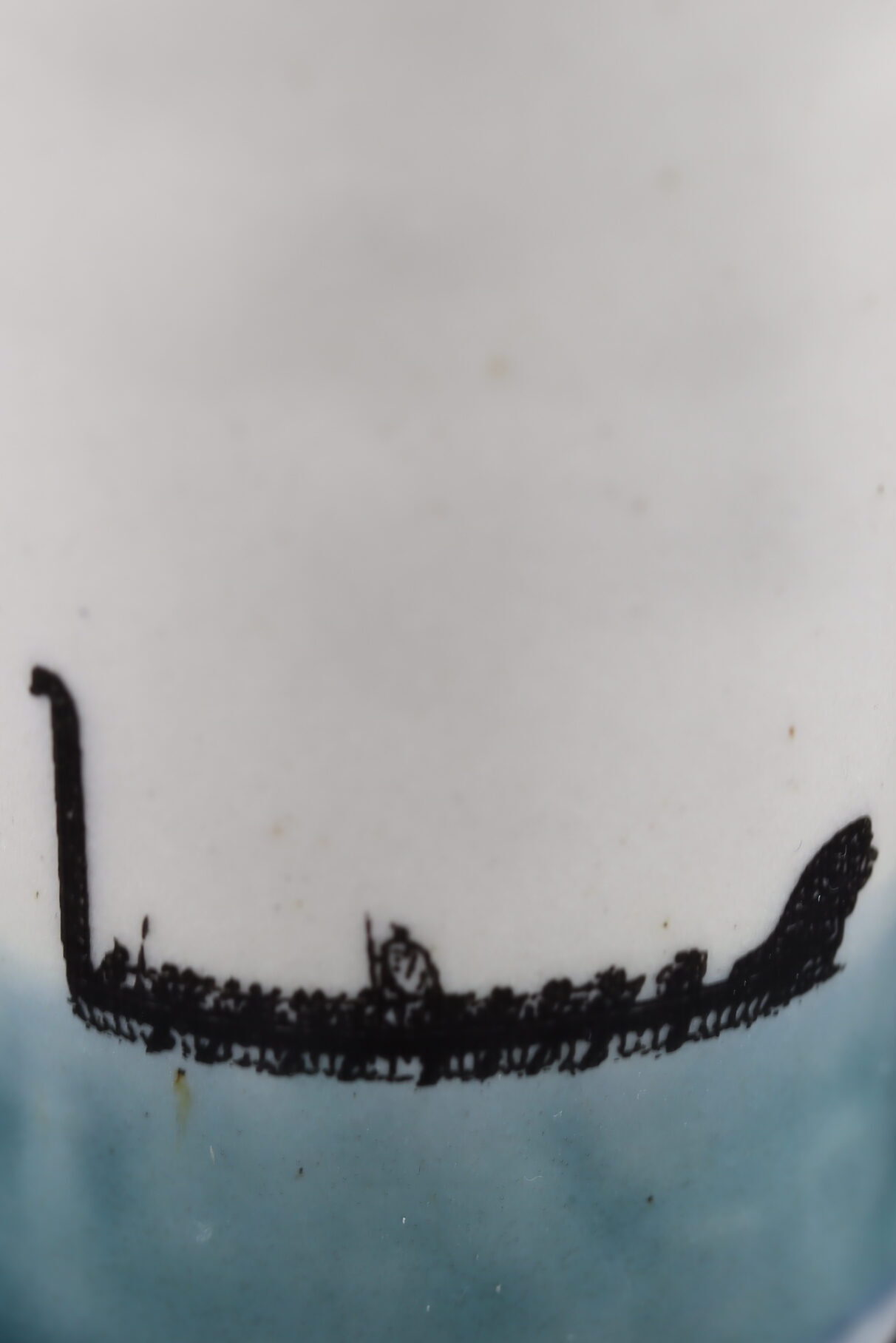 Maori Waka Vase - Image 2